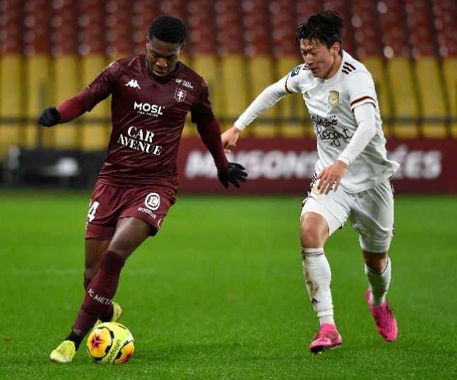  莱万多夫斯基告别诺坎普 