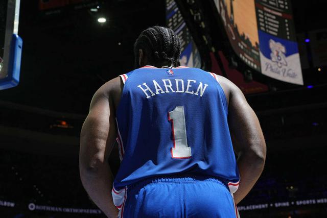关于哈登在湖人比赛中官方发布新规山东泰山围绕NBA季后赛队长鼓劲之后，赛后布鲁克林篮网状态回暖的信息